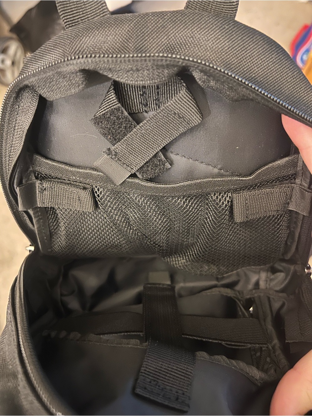 Small Black Feeding Pump Backpack - Picture 3 of 3